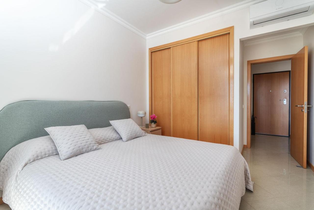Bnb Homes Ocean View Apartment With Relax Terrace, 2 Swimming Pools & Tennis Court Albufeira Exterior photo